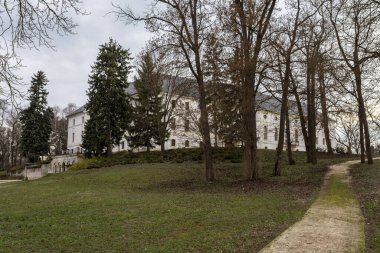 Macaristan 'ın Bicske kasabasındaki Barok Batthyany kalesi.