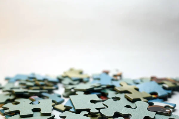 Blaue Puzzleteile Auf Weißem Hintergrund — Stockfoto