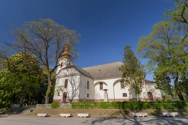 Реформатская Церковь Салксентмартон Венгрия — стоковое фото