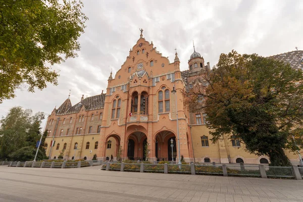 Macaristan 'ın Kecskemet kentindeki Secession style Town Hall.
