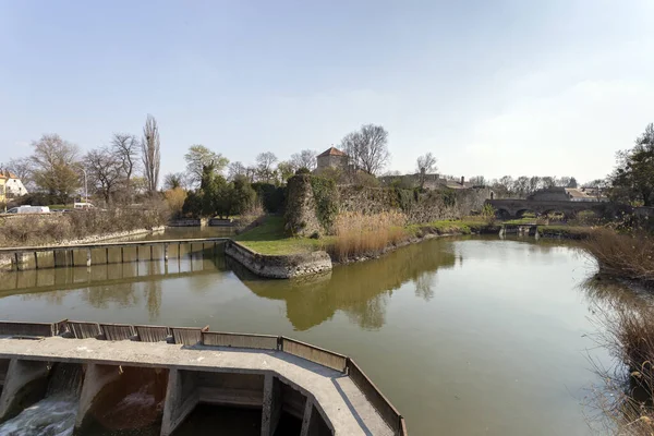 Resti Del Castello Tata Una Soleggiata Giornata Primaverile — Foto Stock