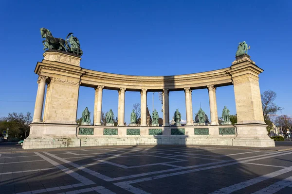 Heldenplatz Budapest Ungarn Einem Sonnigen Apriltag — Stockfoto