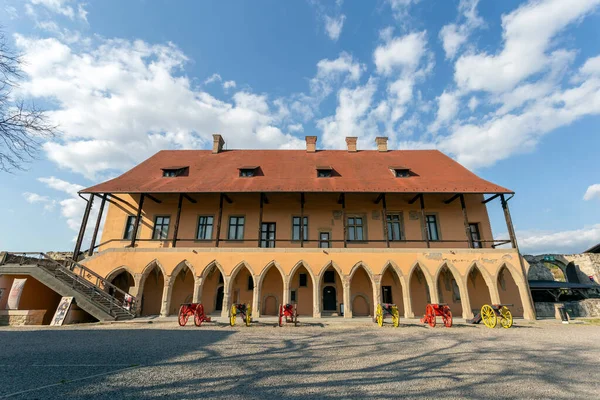 Eger Hungria 2020 Pátio Interno Castelo Eger Com Palácio Gótico — Fotografia de Stock