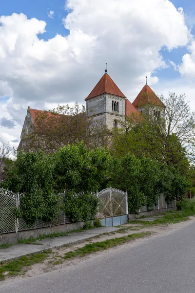 Iglesia Del Monasterio Románico Ocsa Hungría Soleado Día Primavera — Foto de Stock