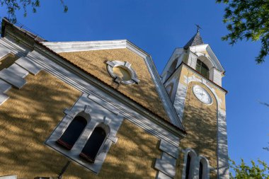 Macaristan 'ın Besnyo kentindeki Meryem Kilisesi (Magyarok nagyasszonya templom)