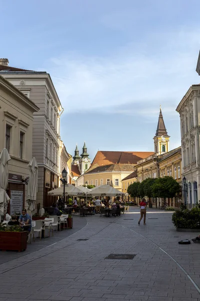 Szekesfehervar Угорщина 2020 Головна Вулиця Центрі Секешфегервара Сонячний Весняний День — стокове фото