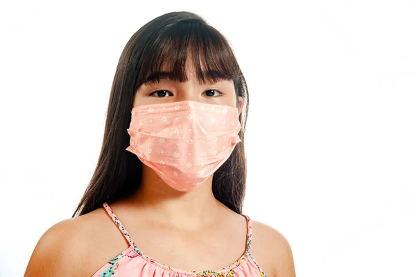 Gadis Asia Memakai Topeng Dan Melindungi Dirinya Dari Virus — Stok Foto