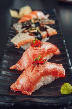 Kara tabakta suşi çeşitliliği