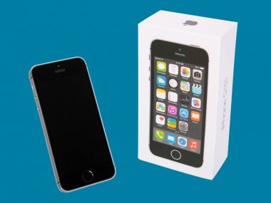 Moskova, Rusya - 27 Eylül 2017: Iphone 6s Apple Inc Apple tarafından geliştirilen bir akıllı telefon serbest bırakmak yeni iphone 6 durum ve iphone 6s