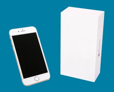 Moskova, Rusya - 27 Eylül 2017: Iphone 6s Apple Inc Apple tarafından geliştirilen bir akıllı telefon serbest bırakmak yeni iphone 6 durum ve iphone 6s