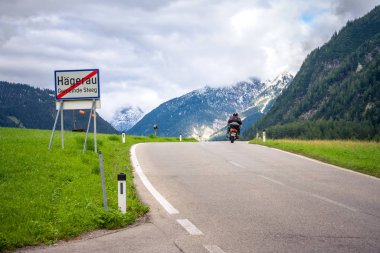Avusturya 'nın Hagerau, Lechtal Alp köyünün sonu..