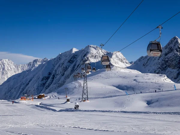 Station de ski sur Stubai Glacier in Tyrol, Autriche — Photo