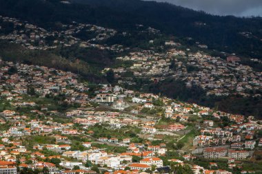 Panoramik Funchal, Madeira Adası üzerinde. Portekiz