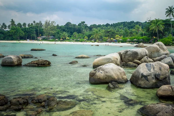 Rocks at the beach of Bintan, Indonesia — Stock Photo, Image