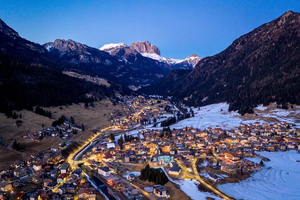 Vue Aérienne Nocturne Pozza Fassa Commune Trentin Dans Nord Italie — Photo