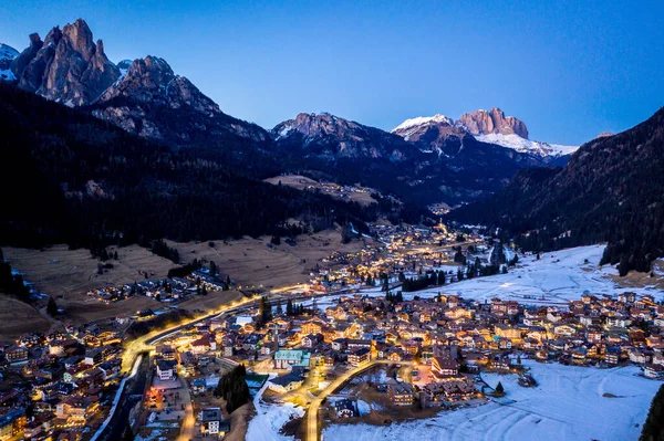 Vue Aérienne Nocturne Pozza Fassa Commune Trentin Dans Nord Italie — Photo