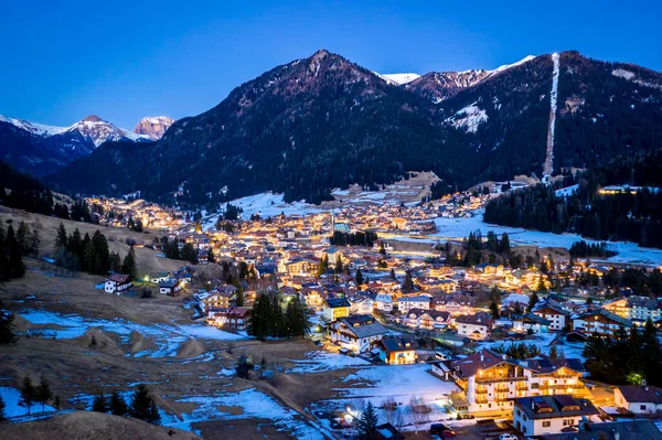 Vue Aérienne Nocturne Pozza Fassa Commune Trentin Dans Nord Italie — Photo