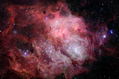Nebula, galaksi ve yıldızlar güzel bir kompozisyonda..