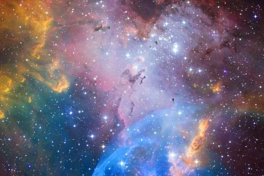 Uzayda inanılmaz güzel bir galaksi.