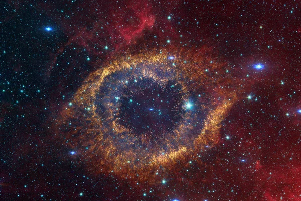 Uzay boşluğundaki Starfield Dünya 'dan çok uzakta..