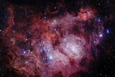 Nebula, galaksi ve yıldızlar güzel bir kompozisyonda..