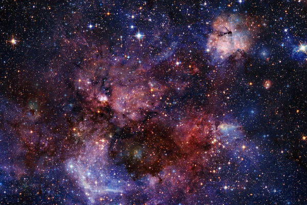 Красота бесконечного космоса. Элементы этого изображения предоставлены НАСА — стоковое фото