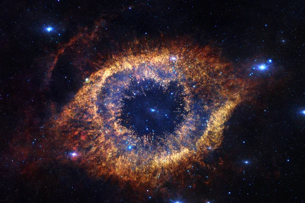 Uzay boşluğundaki Starfield Dünya 'dan çok uzakta..