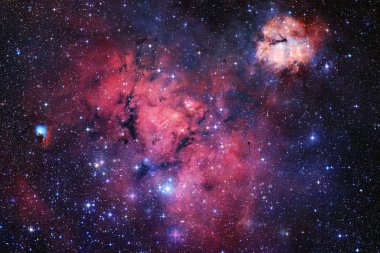 Nebula ve yıldızlı sonsuz uzay.