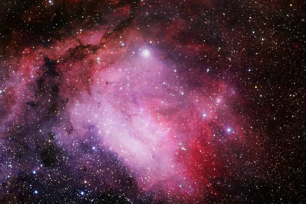 Uzayın derinliklerinde bir yıldız kümesi. Bu görüntünün elementleri Nasa tarafından döşenmiştir