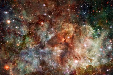 Evren yıldız, nebula ve galaksiyle dolu..