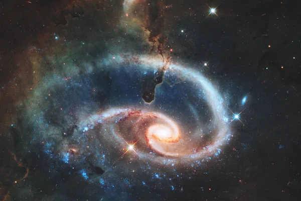 Uzay boşluğundaki Starfield Dünya 'dan çok uzakta. Bu görüntünün elementleri Nasa tarafından döşenmiştir.