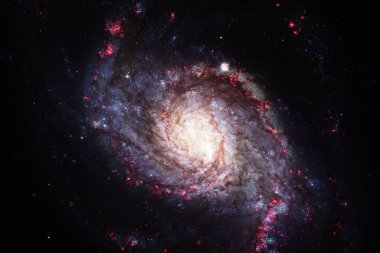 Derin uzayda yıldızların ve galaksilerin olduğu evren sahnesi uzay keşiflerinin güzelliğini gösteriyor. Nasa tarafından döşenmiş elementler.