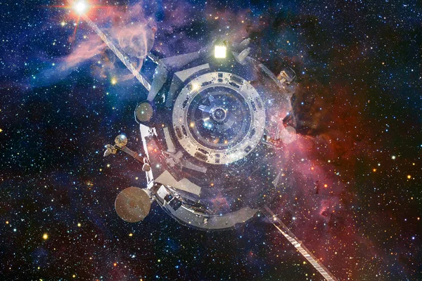 宇宙飞船发射进入太空 宇宙艺术 美国航天局提供的这一图像的要素 — 图库照片