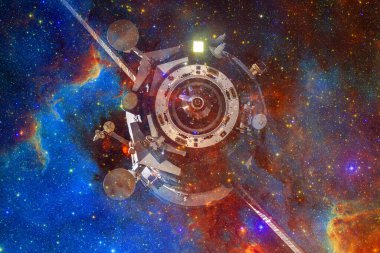 Uzay aracı uzaya fırlatıldı. Kozmos sanatı. Bu görüntünün elementleri NASA tarafından desteklenmektedir