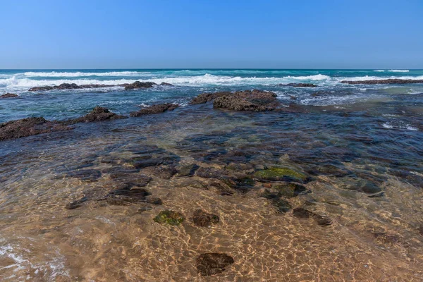 Tiffanys Beach, tuz Rock