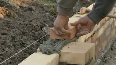 Alt yapım tuğla duvar