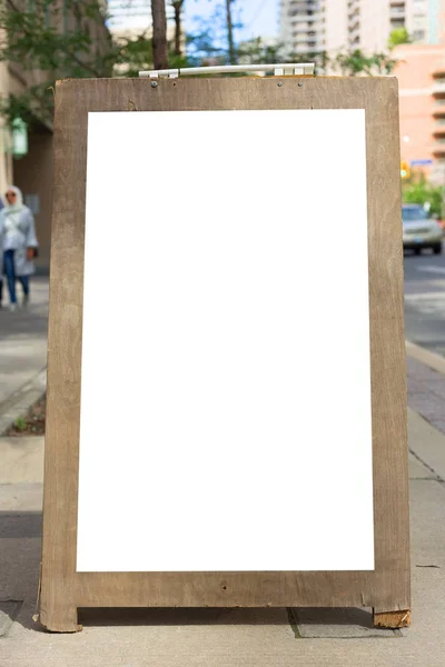 Простой билборд кафе тротуар открытый городской ресторан меню — стоковое фото