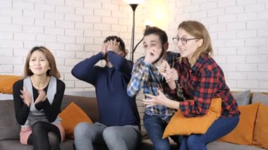 Çok uluslu şirket sit kanepe ve duygu şok 50 fps