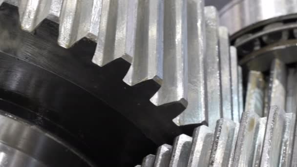 Huge immobilized gears, do not move, dolly camera, close up. — Stock Video