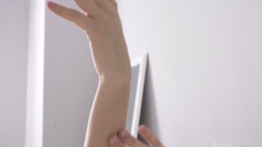 Eller, yakın çekim, oyun, 50 kare/sn kaldırdı, manikür