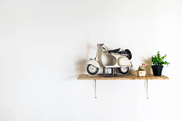 Mini Popular Scooter Model for House Decoration.