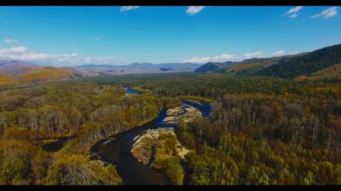 Havadan görünümü. Sonbahar sayısı Bikin Primorsky Krai milli parkta