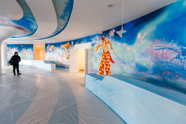 Обновленный Владивостокский цирк после реставрации в 2017 году
