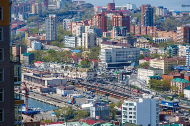 Vladivostok yaz tepelerde görünümünden