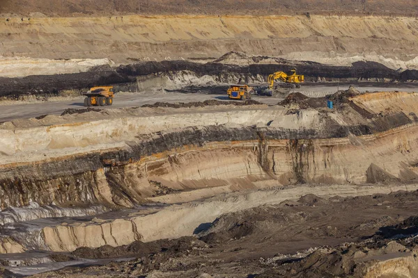 Sección Carbón Primorsky Krai Rusia Marzo 2017 Tiza Excavadora Vierte — Foto de Stock