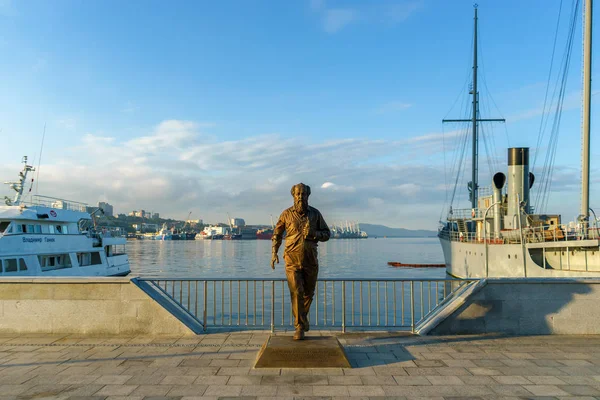 Monument Russian Migrant Writer Alexander Solzhenitsyn Vladivostok — Stock Photo, Image