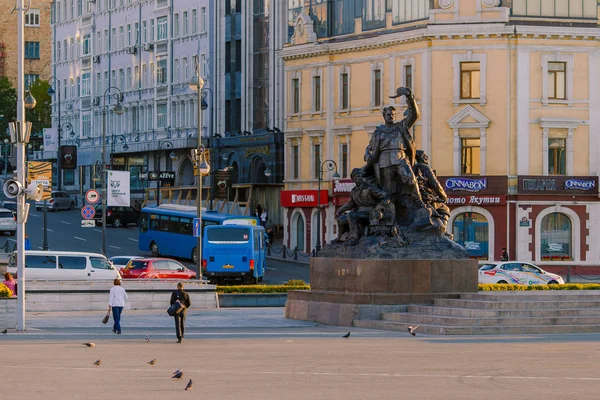 Sommar 2015 Vladivostok Ryssland Vladivostoks Torg Monument Över Kämparna Sovjeternas — Stockfoto