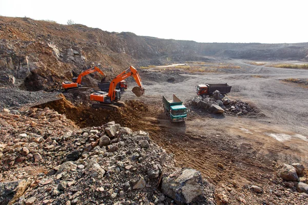 Hösten 2015 Primorsky Krai Ryssland Industrifotografi Grävmaskiner Stenbrott Utvinner Natursten — Stockfoto