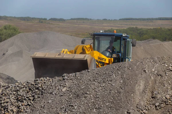 Otoño 2015 Región Primorsky Rusia Fotografía Industrial Excavadora Amarilla Trabaja — Foto de Stock