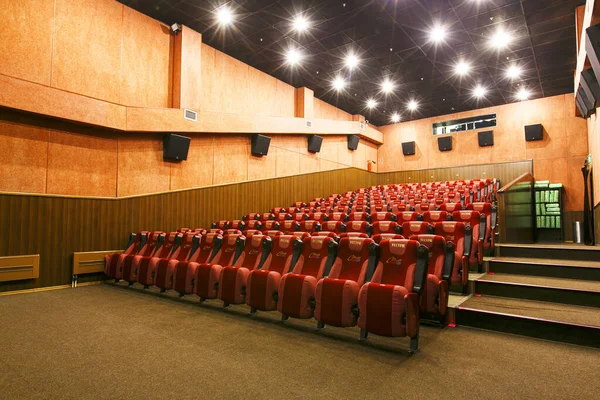 Summer 2015 Vladivostok Russia Empty Hall Cinema Empty Red Seats — Stock Photo, Image